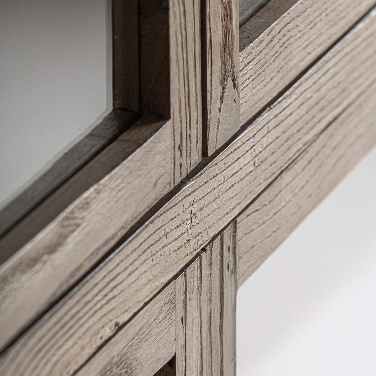 BERN MODULAR DISPLAY CABINET