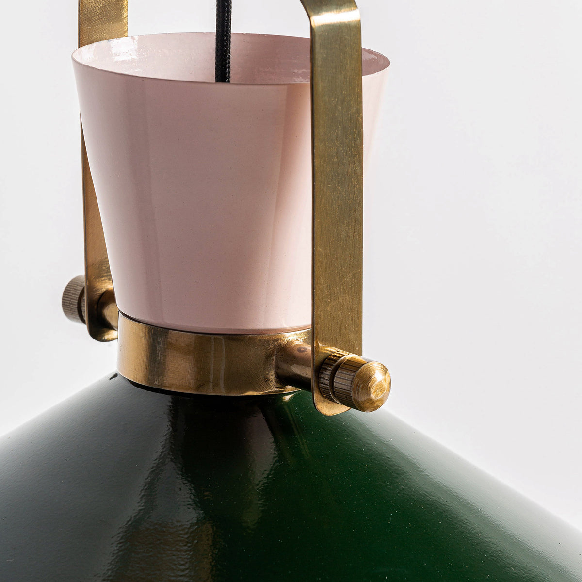 ZINGSWILLER CEILING LAMP