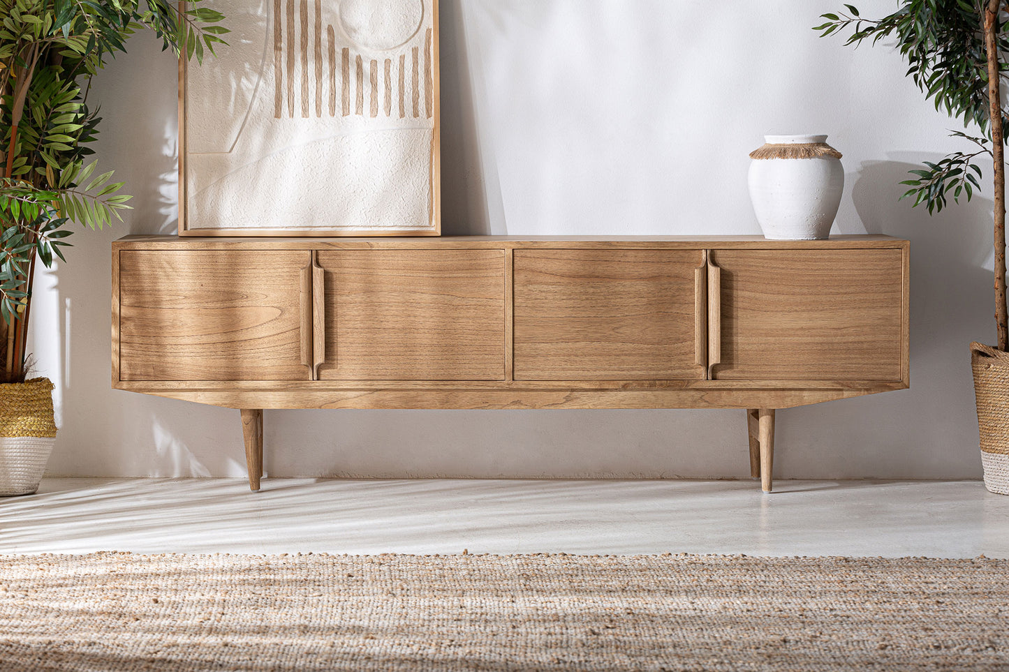 NYRY TV STAND