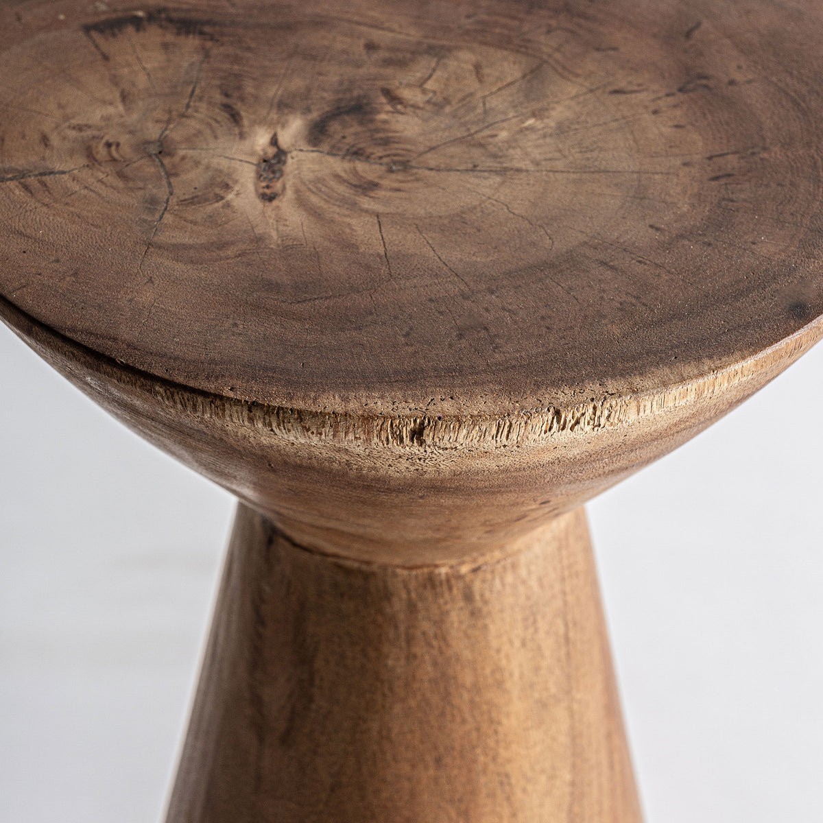 TERLANO SIDE TABLE
