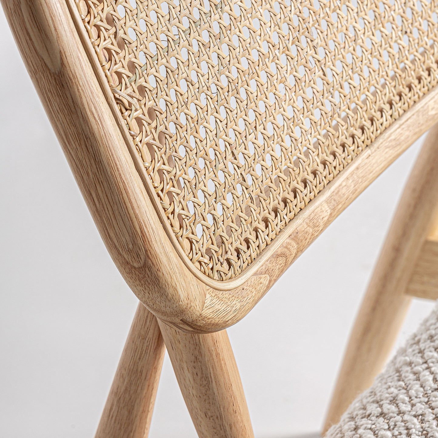 GLASSUE CHAIR