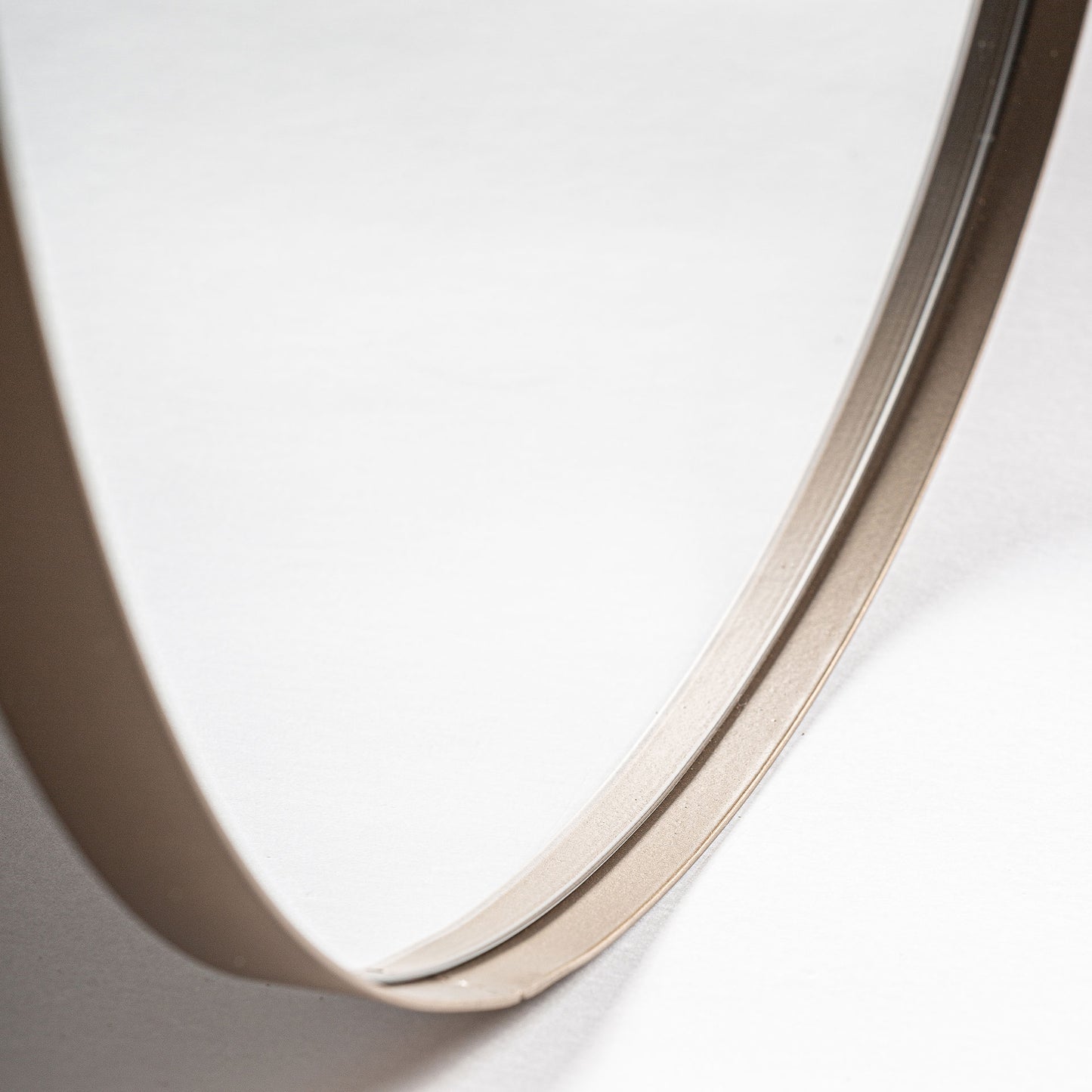 IVAR MIRROR