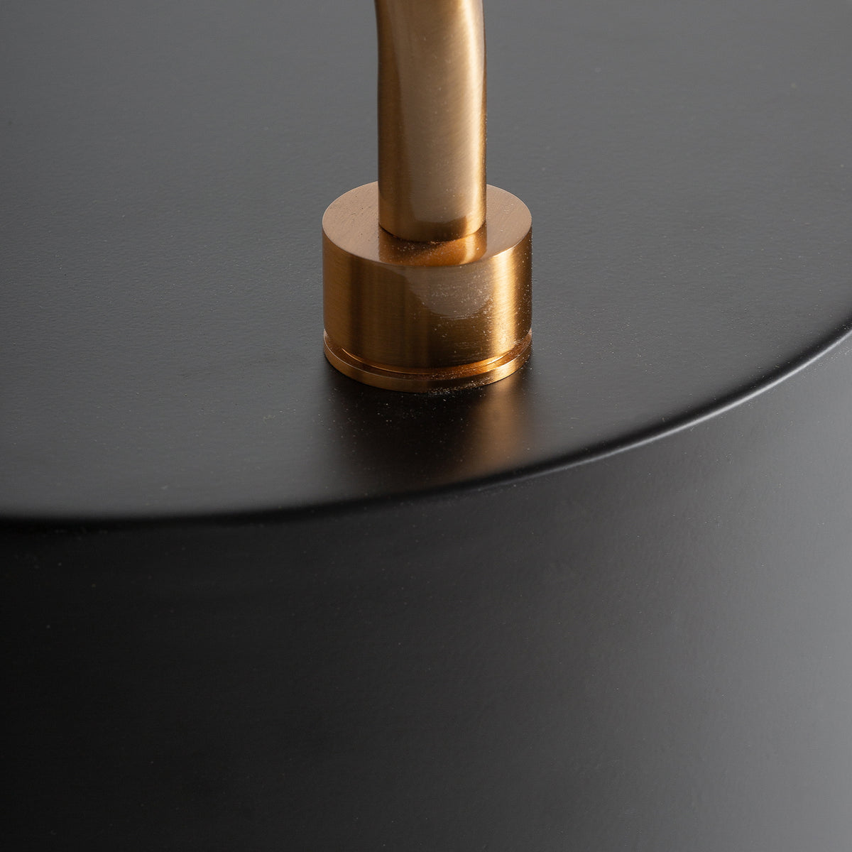 LUMOS TABLE LAMP