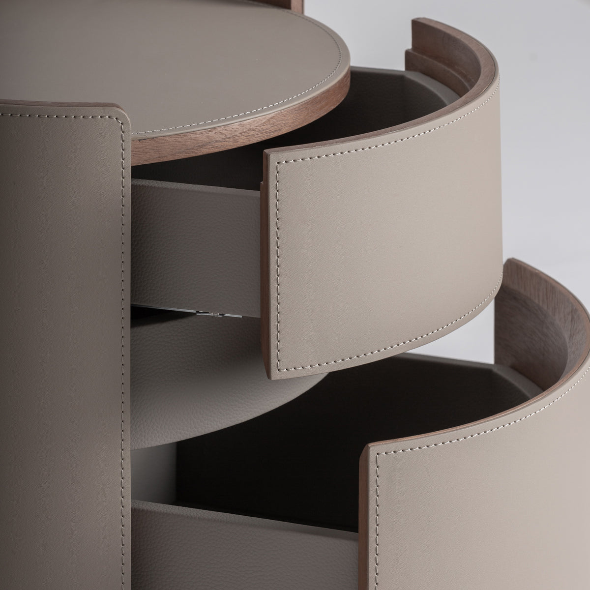 KANDERN BEDSIDE TABLE