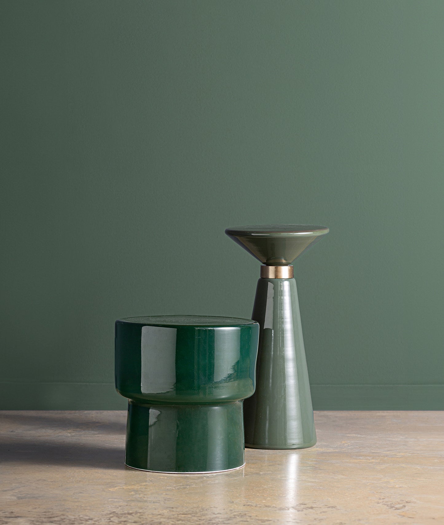 CASSIS SIDE TABLE