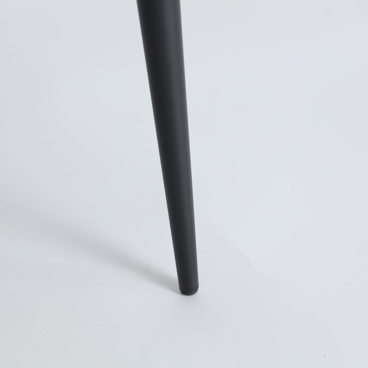 FLAGNAC CHAIR
