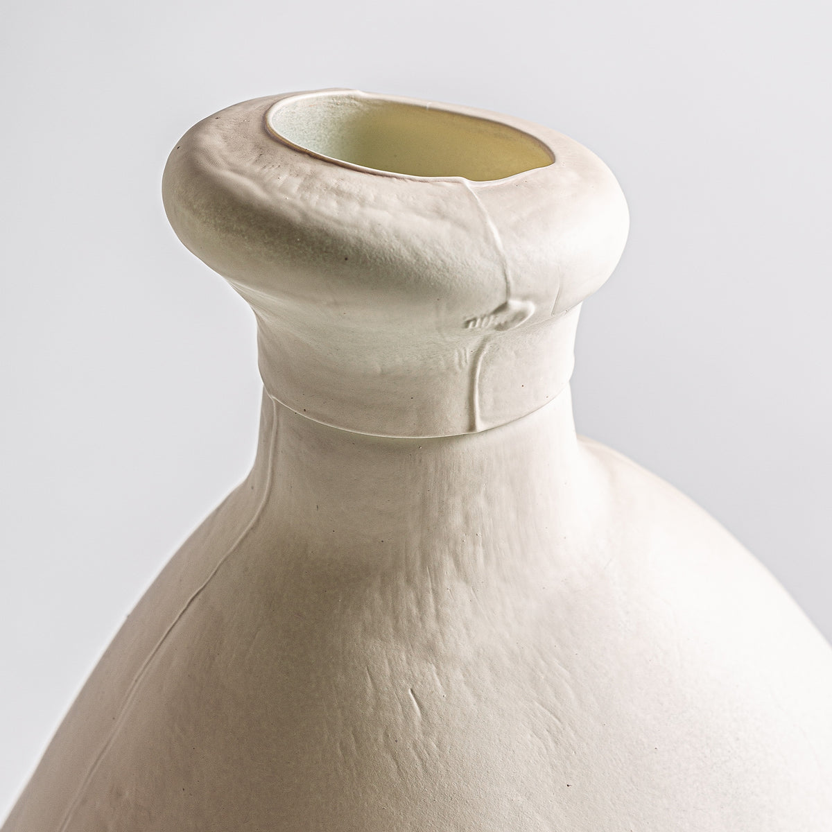 OSTUNI-VASE
