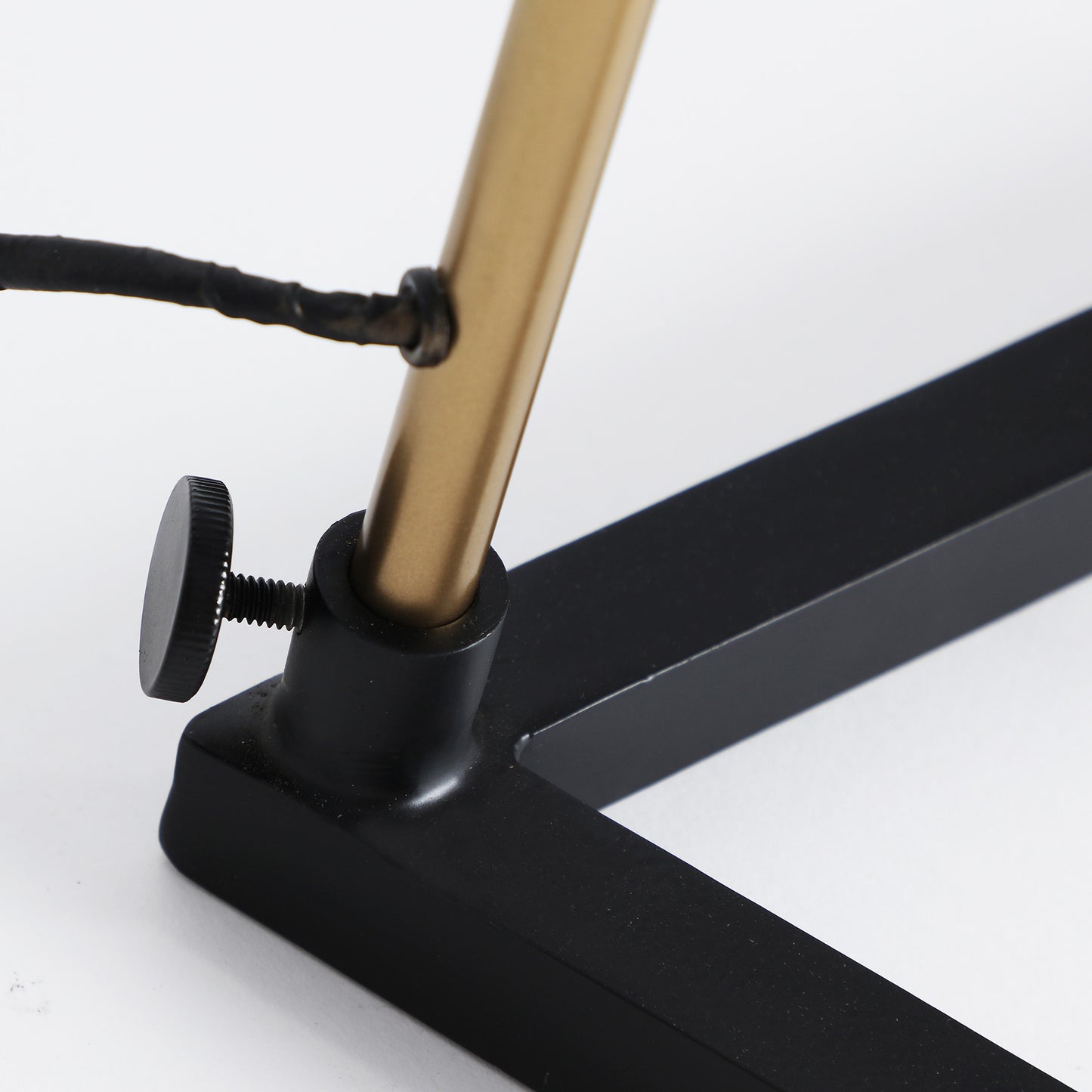 ORBE FLOOR LAMP