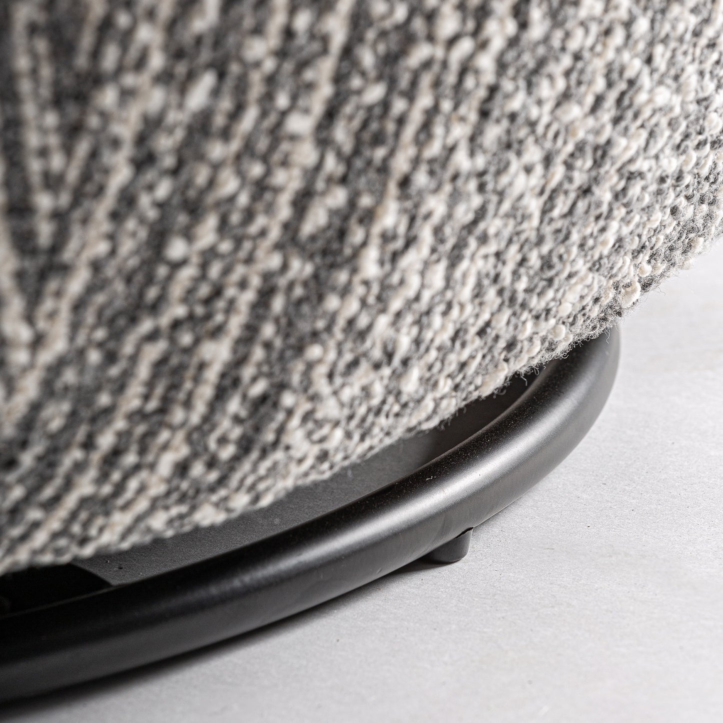 BUBU ROTATIVE ARMCHAIR