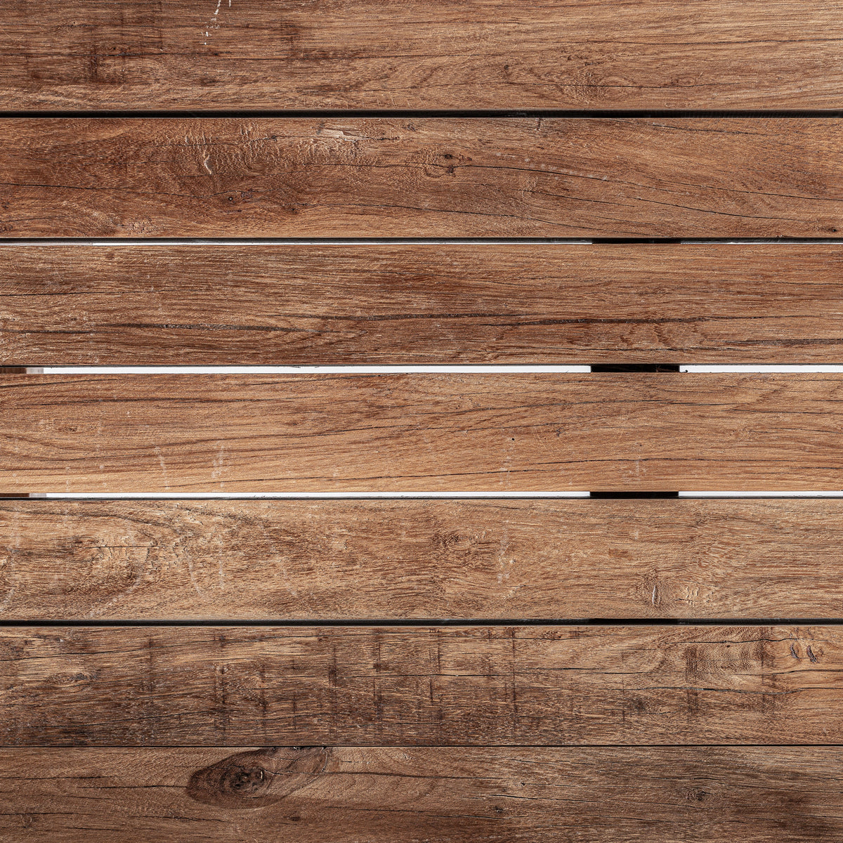 RIOM DINING TABLE