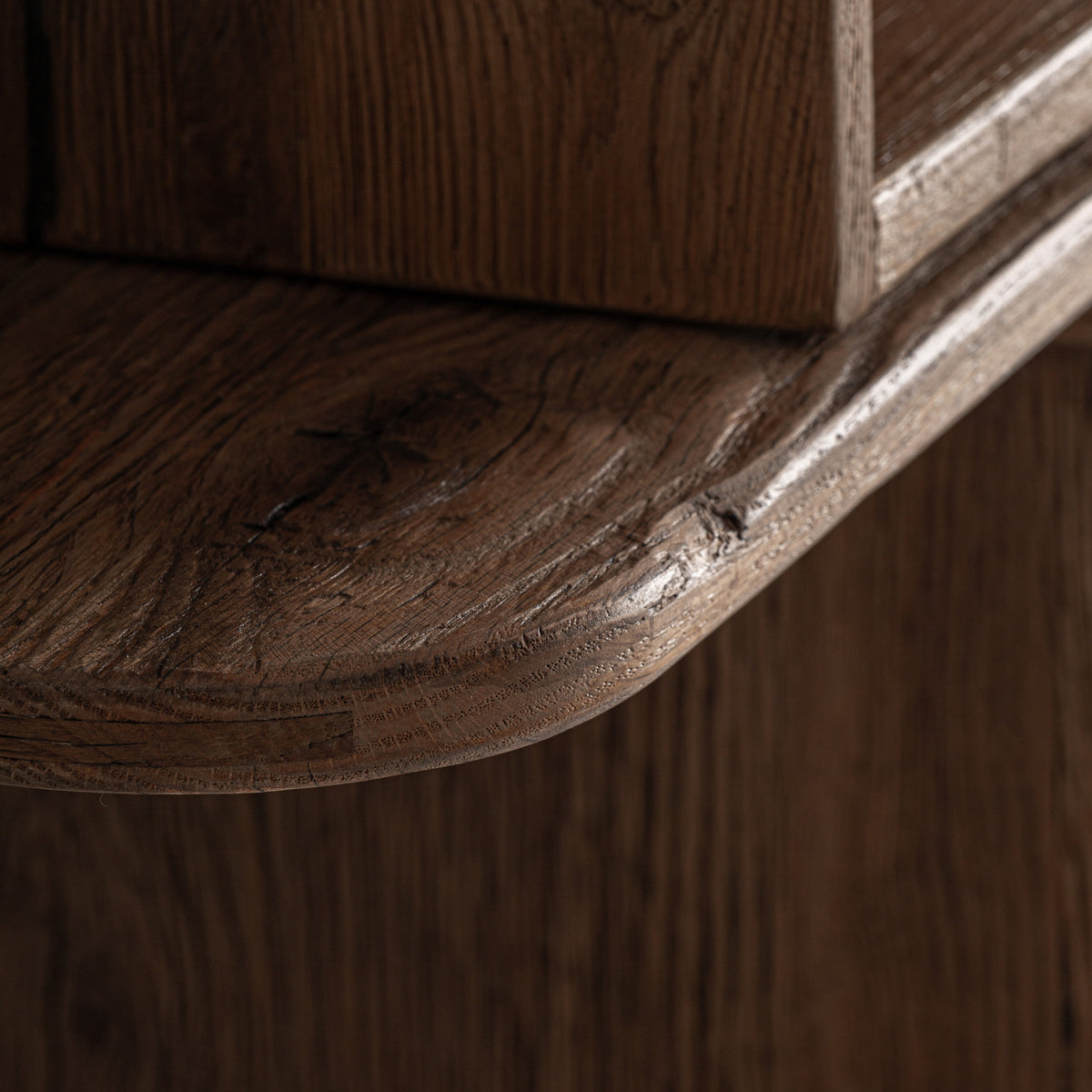 BRUSQUE BOOKCASE
