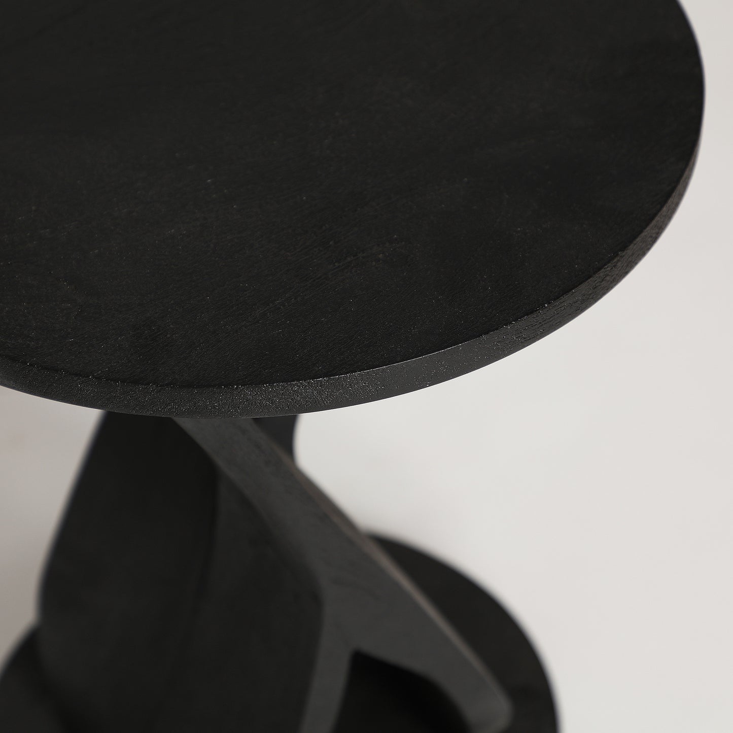 NIEUL SIDE TABLE