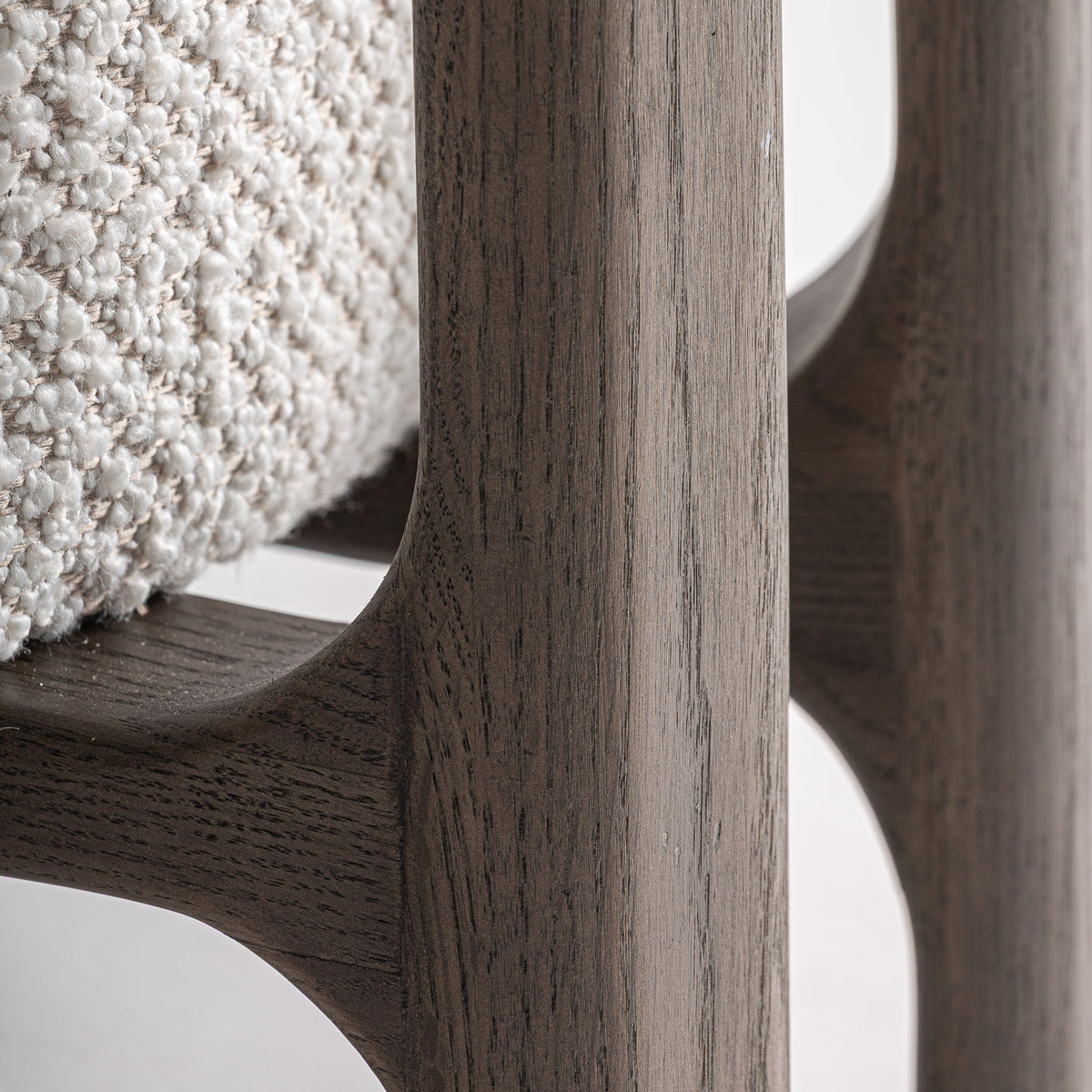 KELAN ARMCHAIR