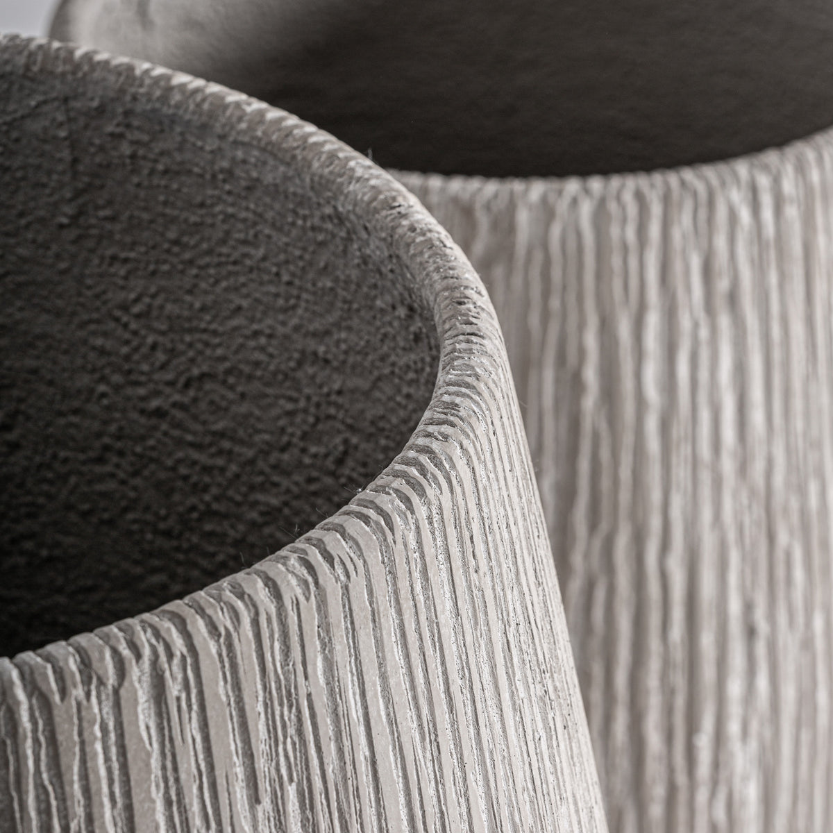 CARLUX VASE (SET OF 2)