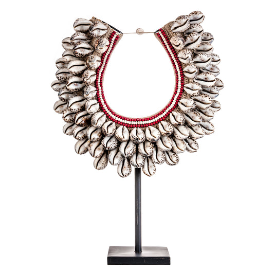 COLLAR INGA FIGURE
