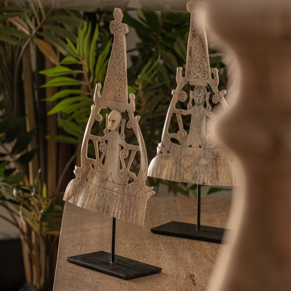 SHARIK DECORATIVE FIGURE