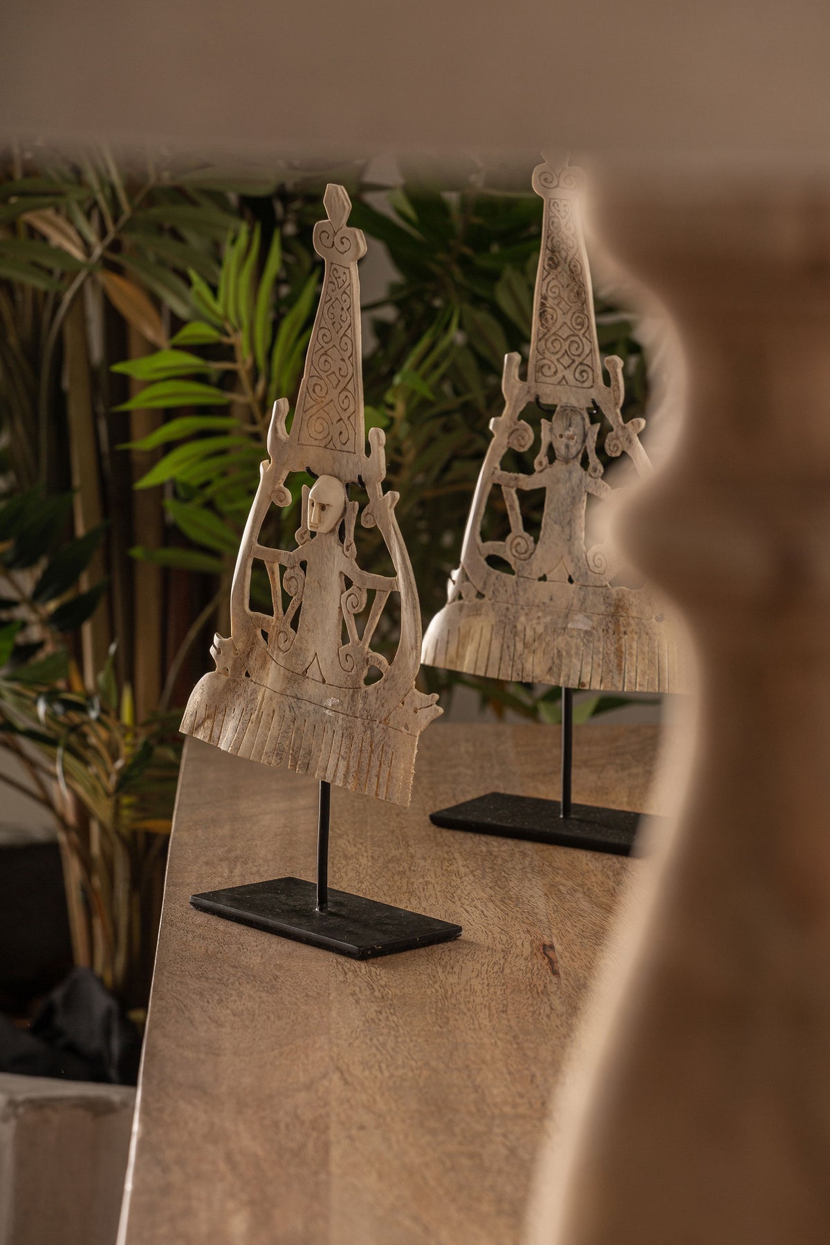 SHARIK DECORATIVE FIGURE