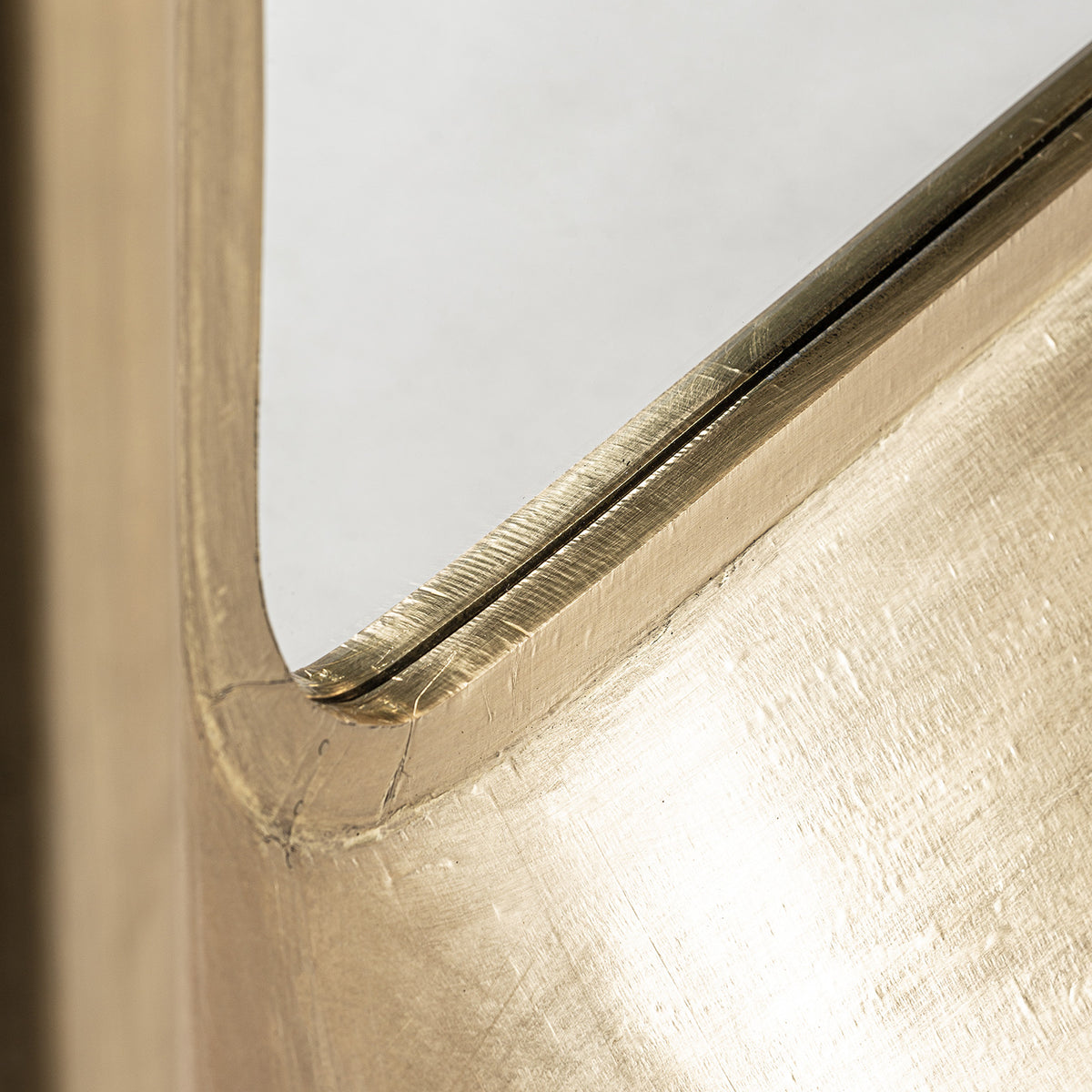 ZUG MIRROR