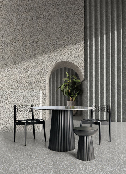 PLISSÉ WOOD DINING TABLE