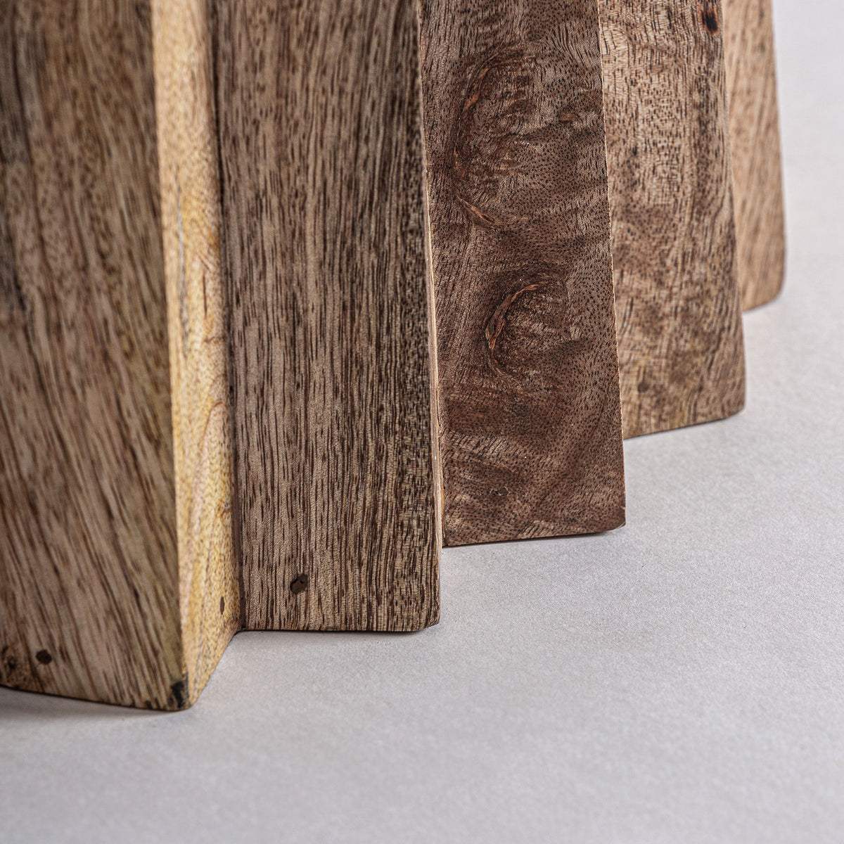PLISSÉ WOOD DINING TABLE