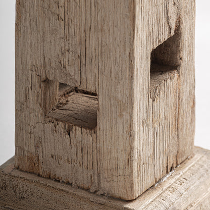 DIF CANDLE HOLDER