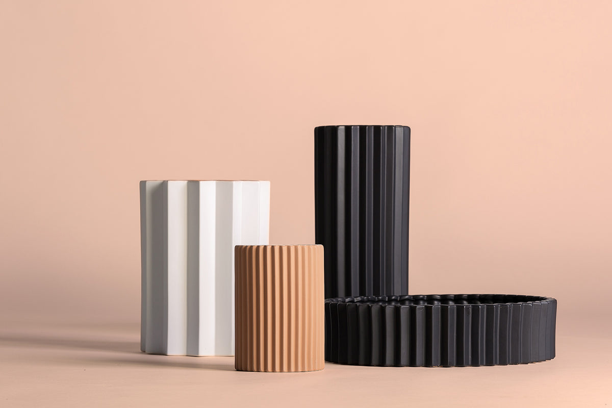 PLISSÉ STONE VASE