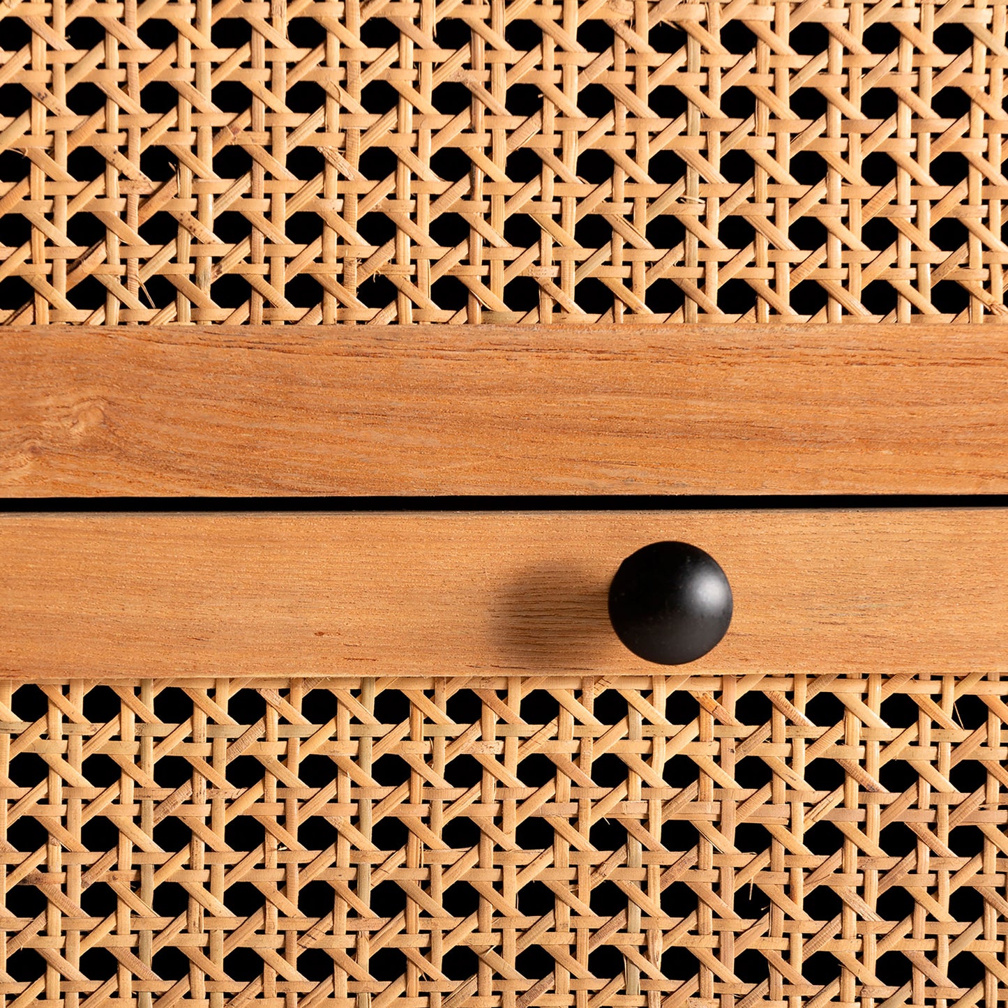 ZETEL CHEST OF DRAWERS