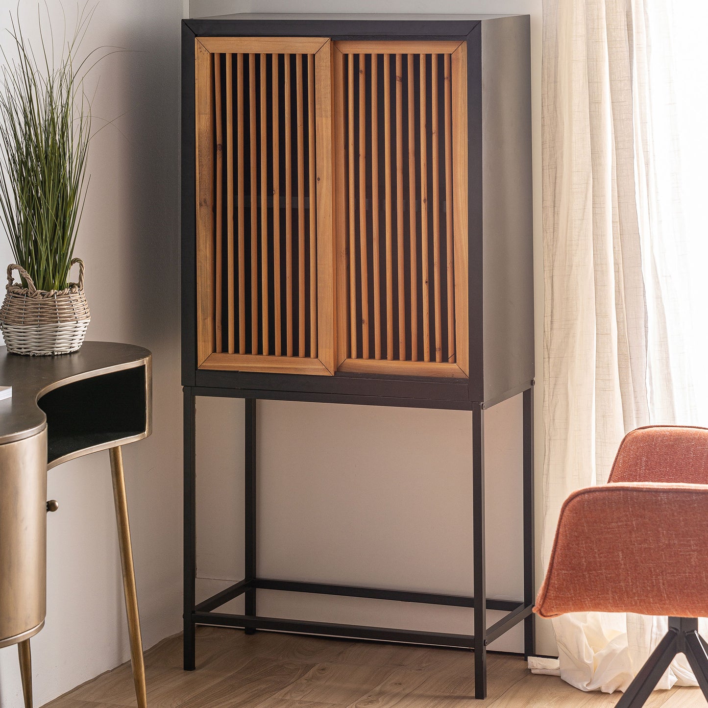 LOMQUI WARDROBE