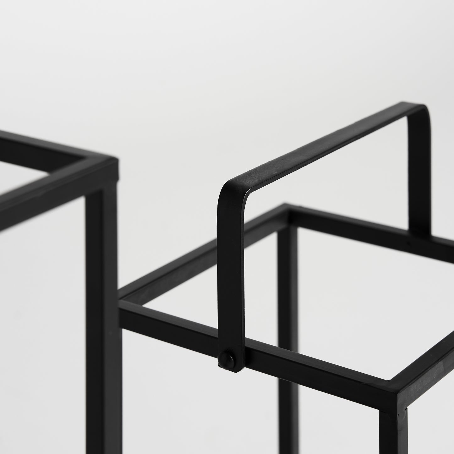 CAILAR CANDLE HOLDER (SET OF 2)