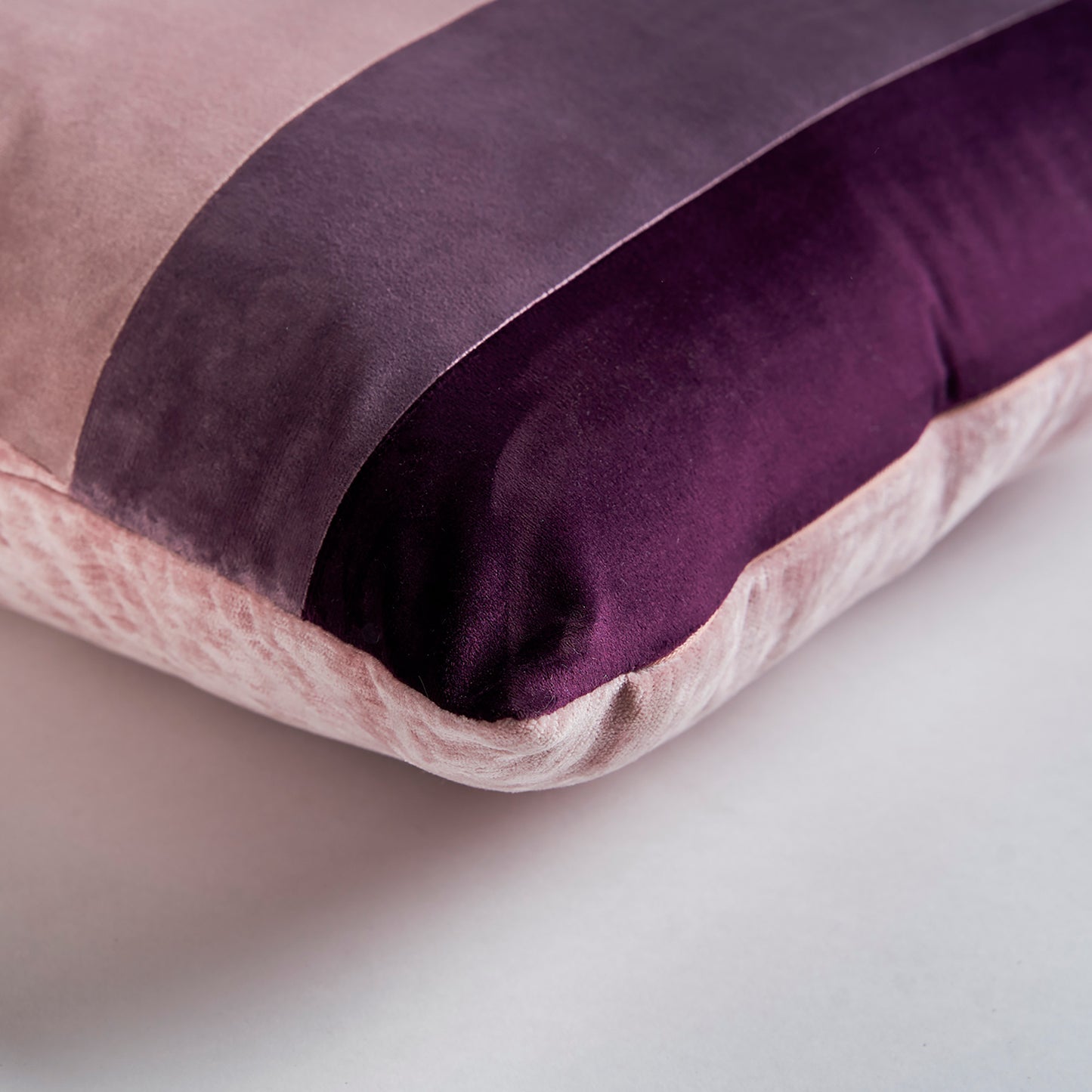 SUN CUSHION