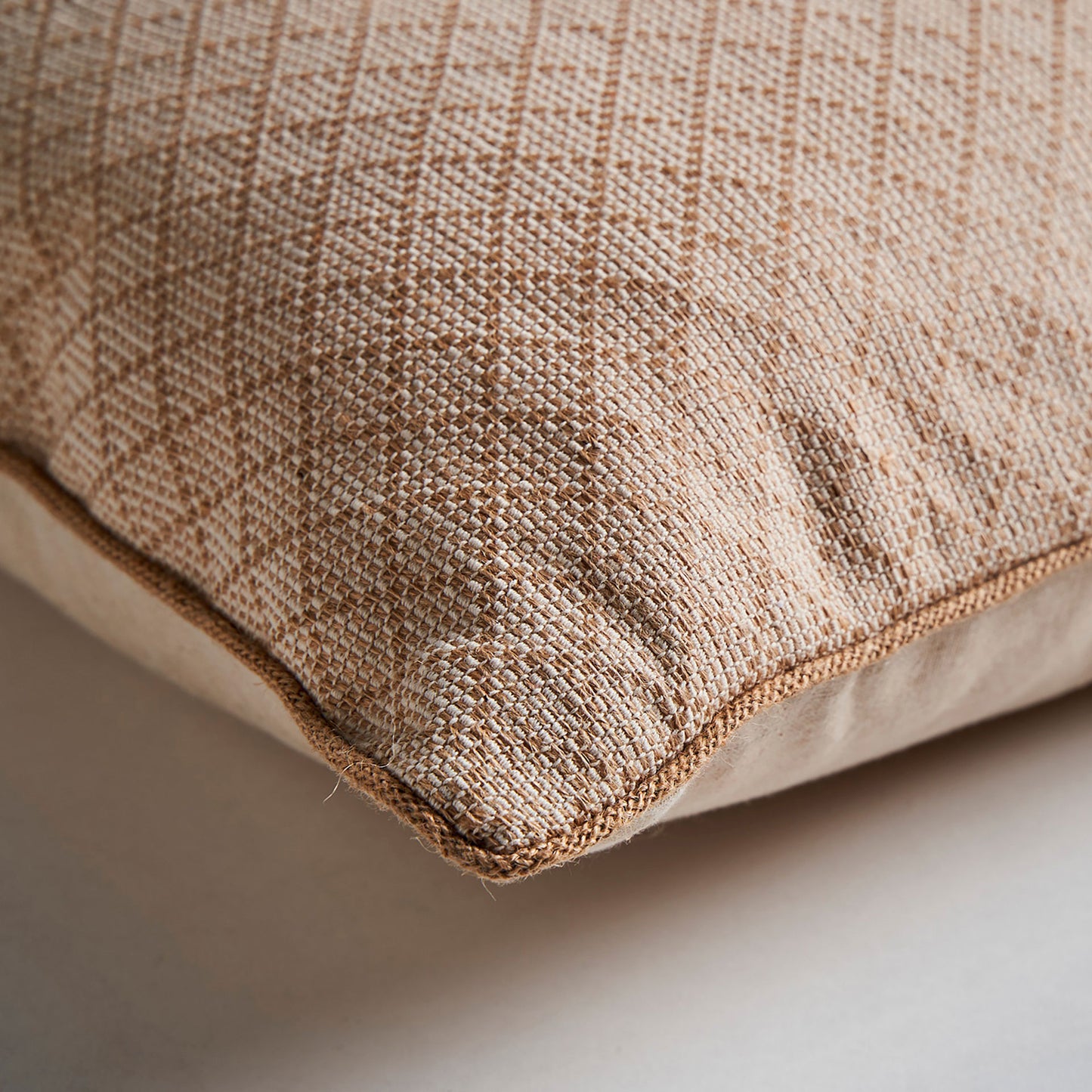 KELLIER CUSHION