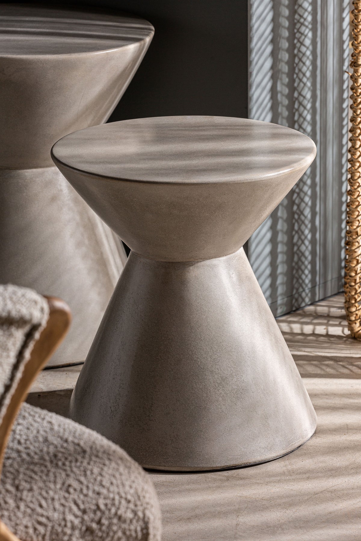 TELFS SIDE TABLE