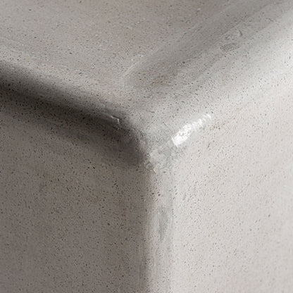 VASTO SIDE TABLE