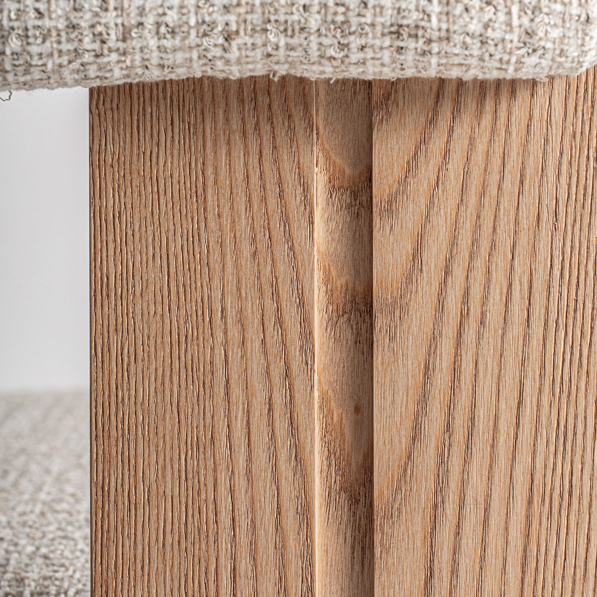 USTKA CHAIR