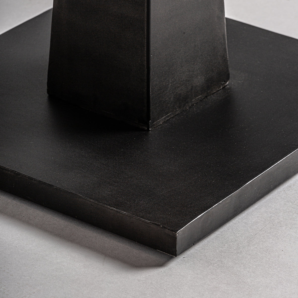 BUGLE BAR TABLE