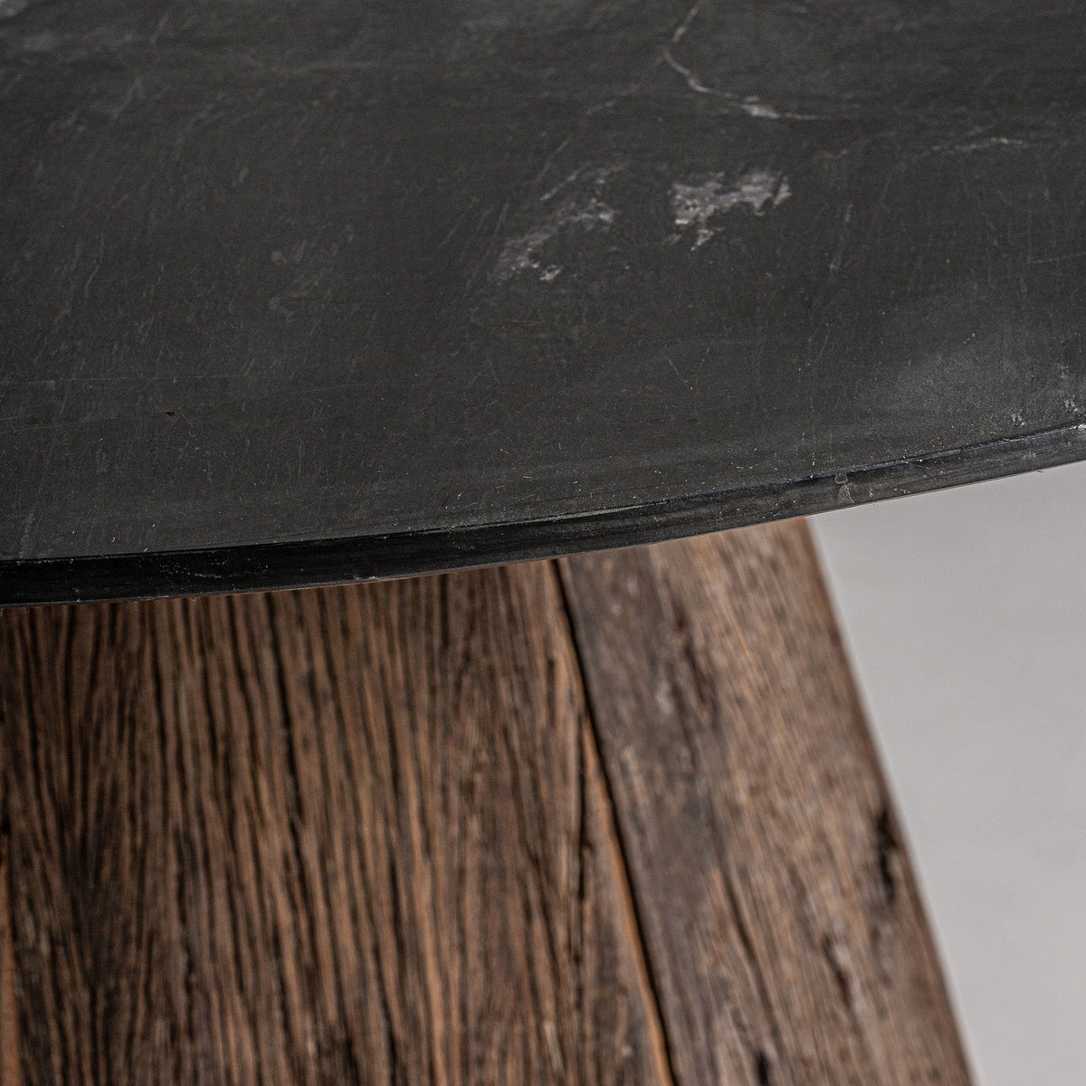 WALDING DINING TABLE