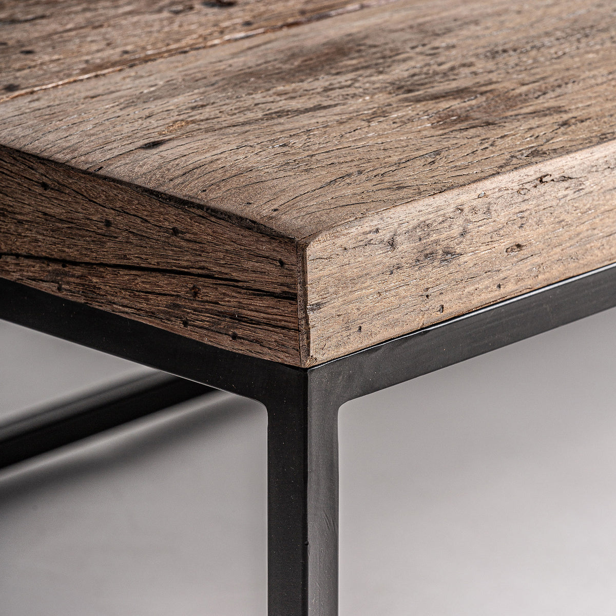 WALDING COFFEE TABLE