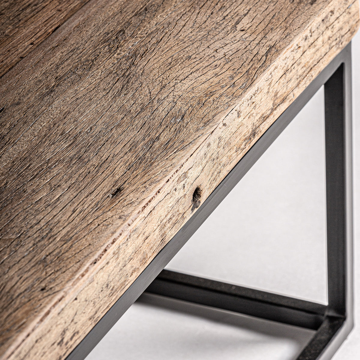 WALDING COFFEE TABLE
