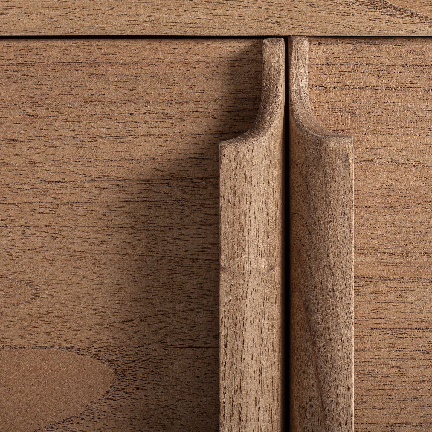 NYRY TV STAND