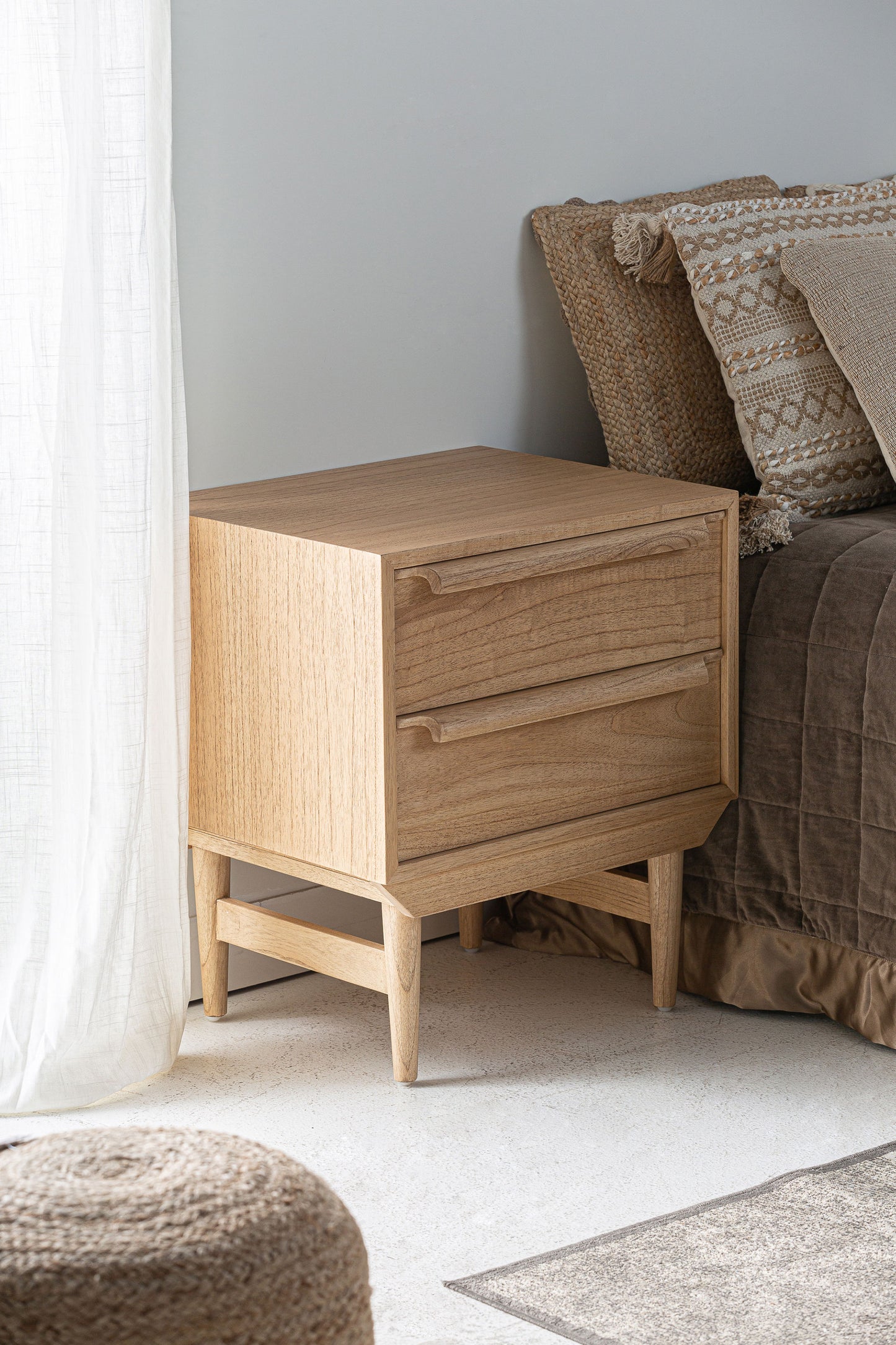 NYRY BEDSIDE TABLE