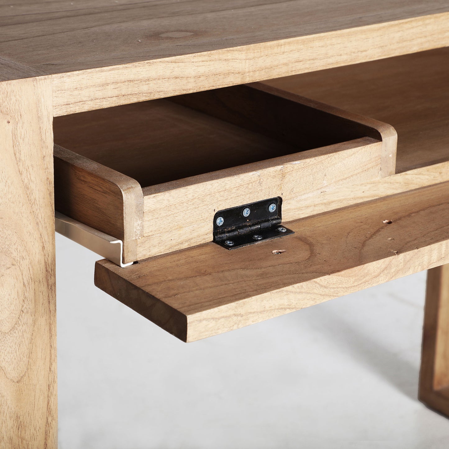 NYRY DESK
