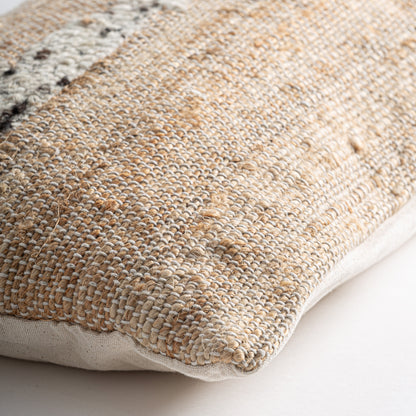MITTET CUSHION