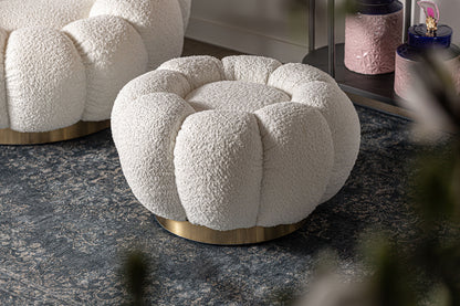 BOUCLÉ CREST PUFF