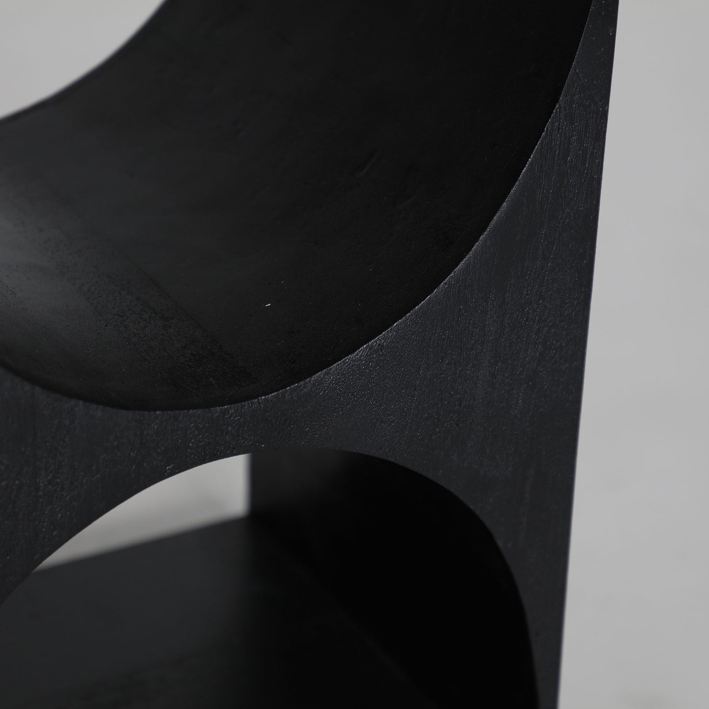 KIRILA SIDE TABLE