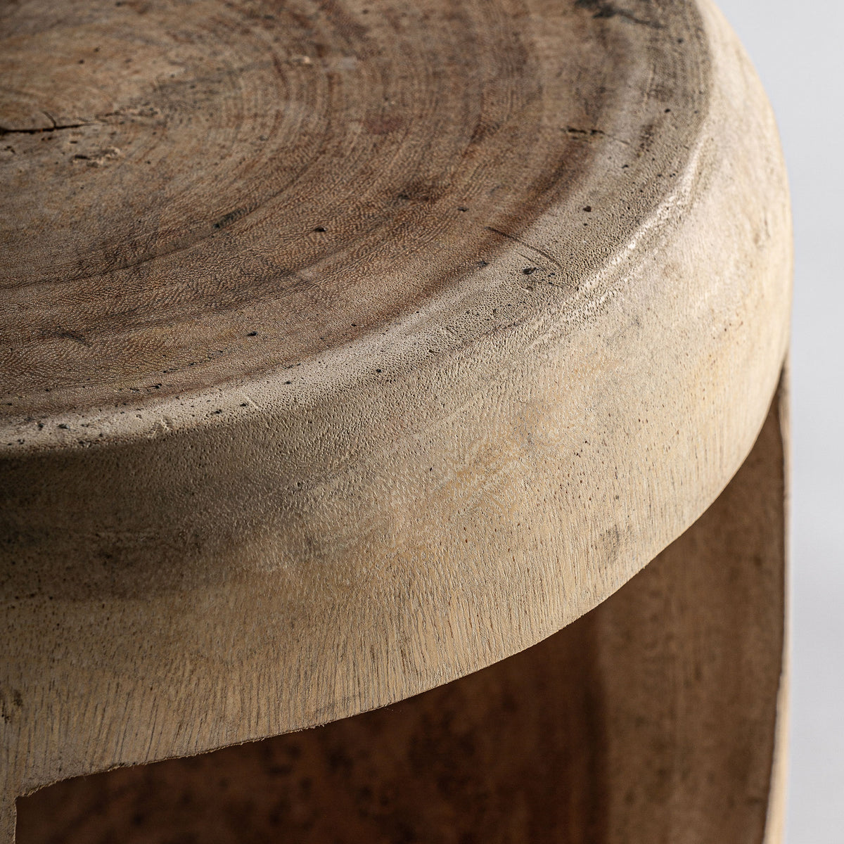KRANIA SIDE TABLE