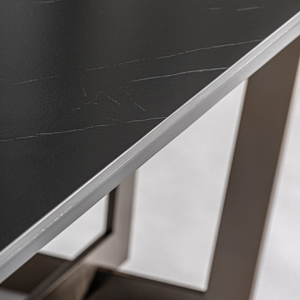 TREMP DINING TABLE