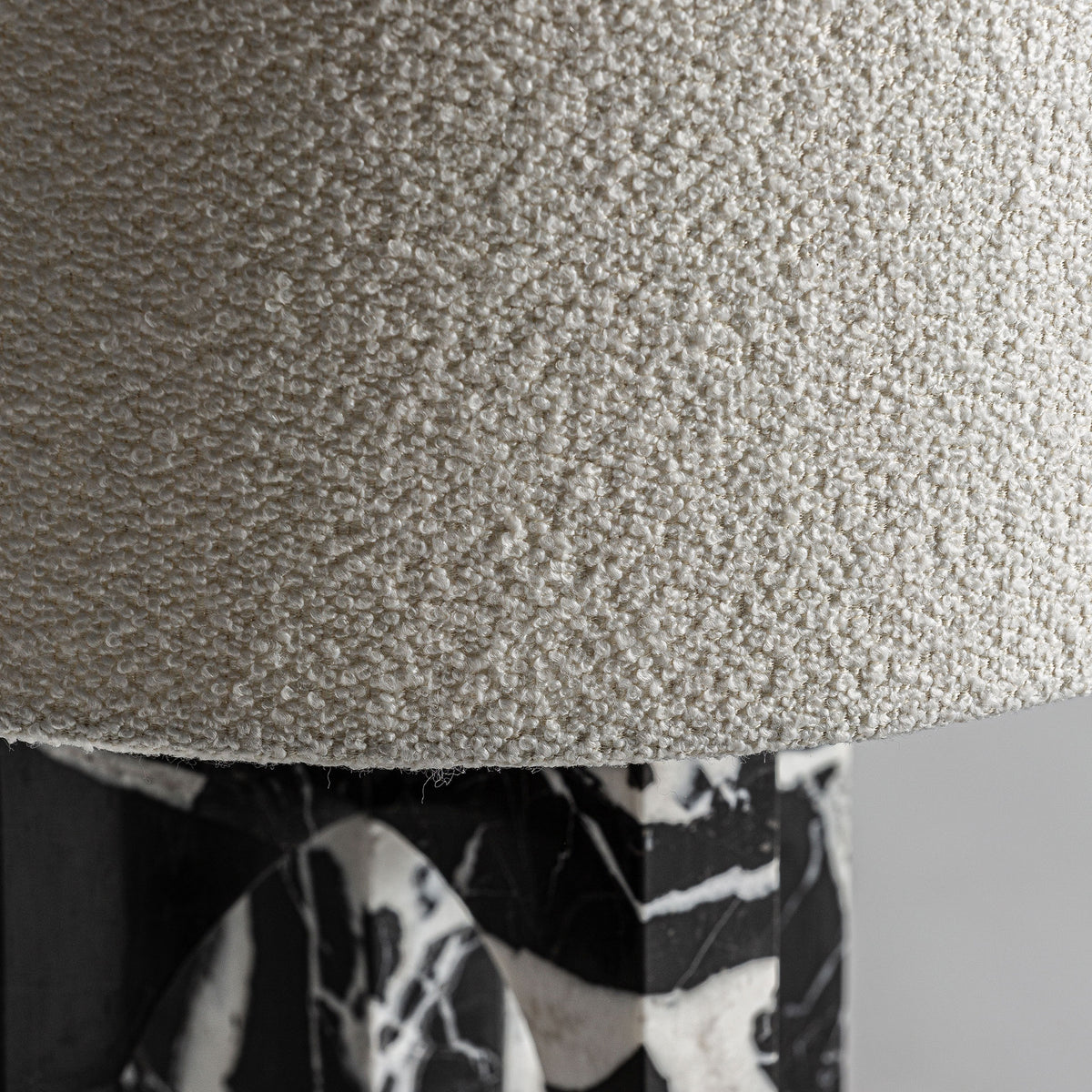 NAILHAC TABLE LAMP