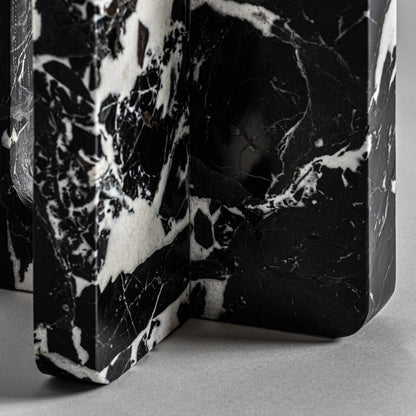NAILHAC TABLE LAMP