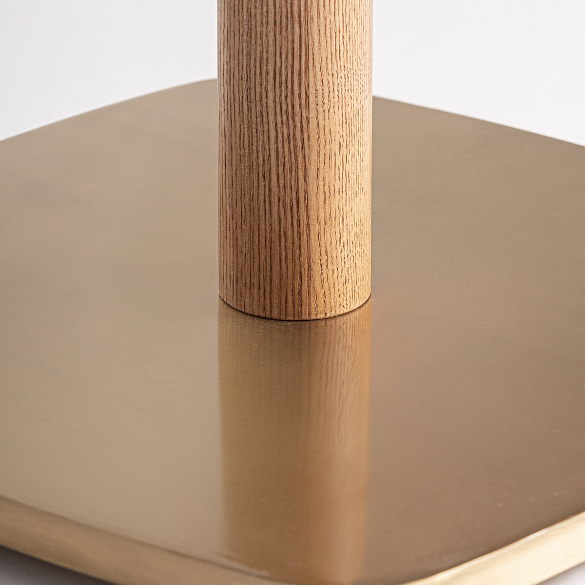 ALFERCE BAR TABLE