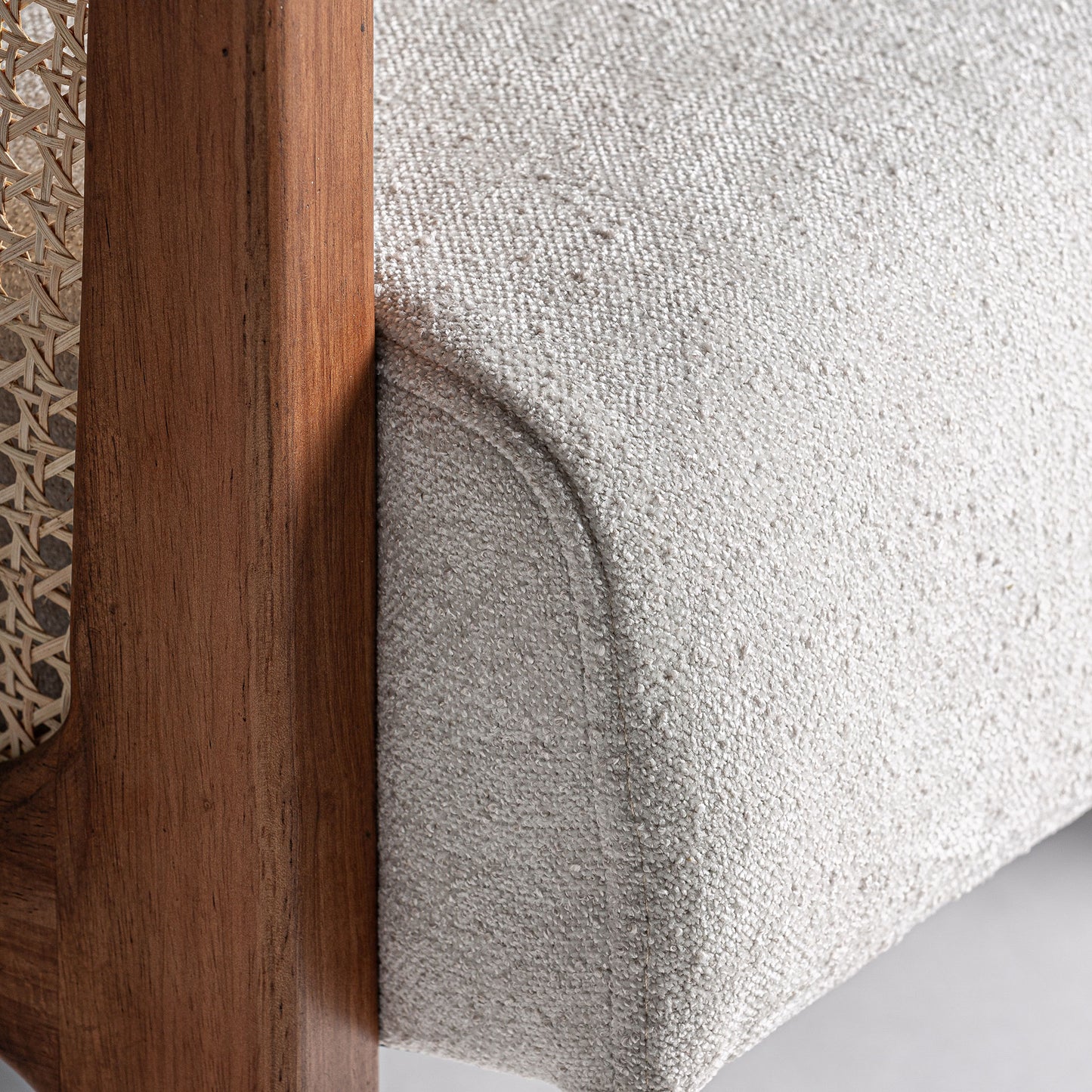 GITSBERG ARMCHAIR